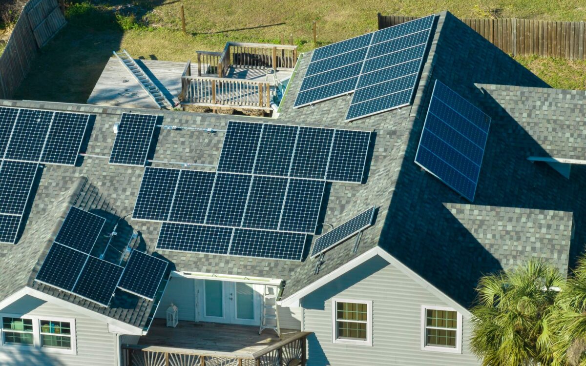 Cât produce un sistem fotovoltaic de 3 kW pe zi, lună și an